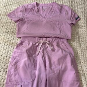 MEDCOUTURE XS TOP| S BOTTOMS SCRUBS